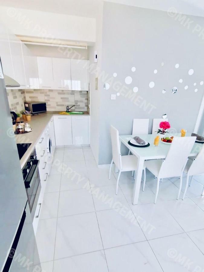 Lysia Sea-View Apartment Lárnaka Kültér fotó