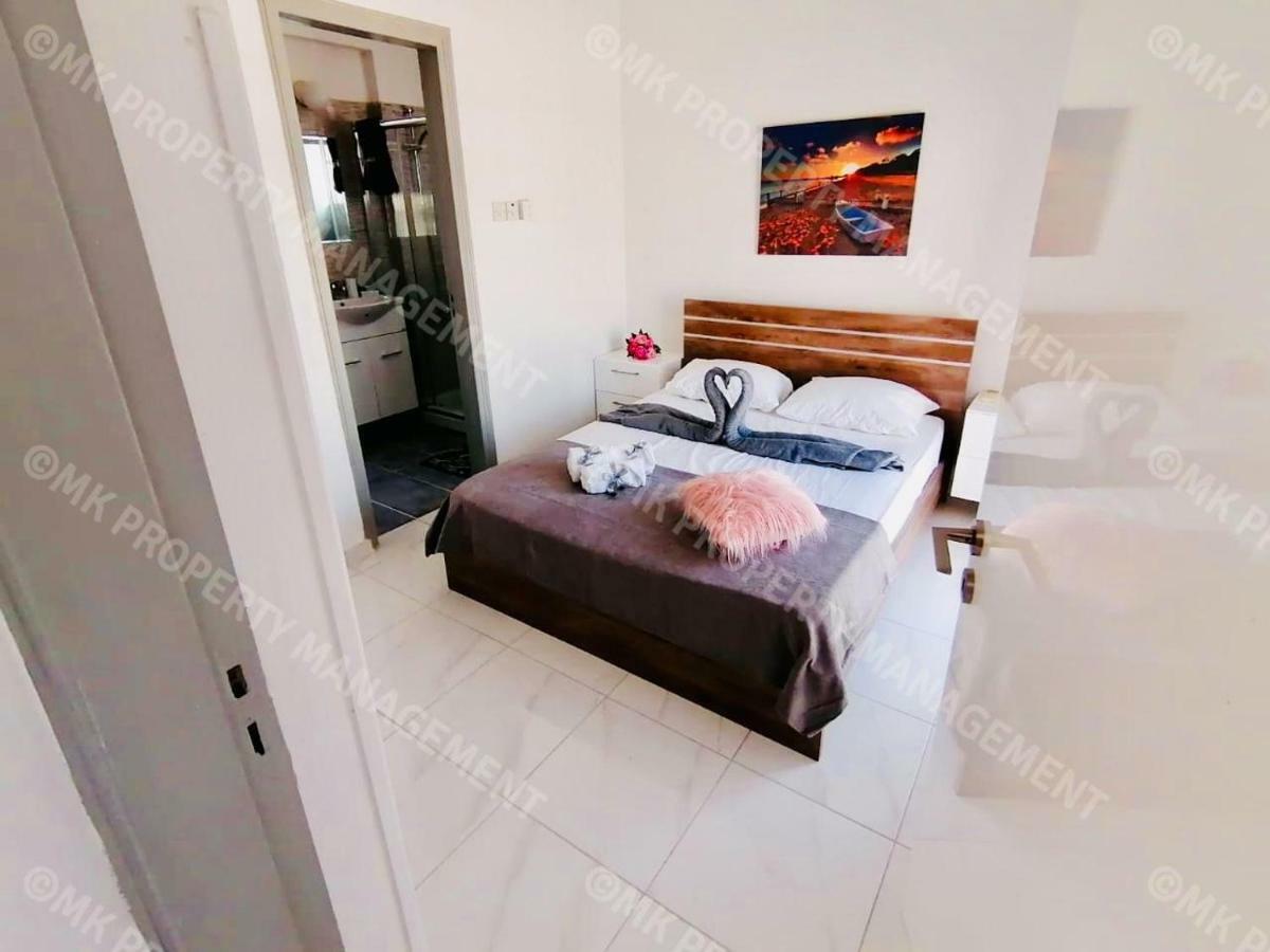 Lysia Sea-View Apartment Lárnaka Kültér fotó