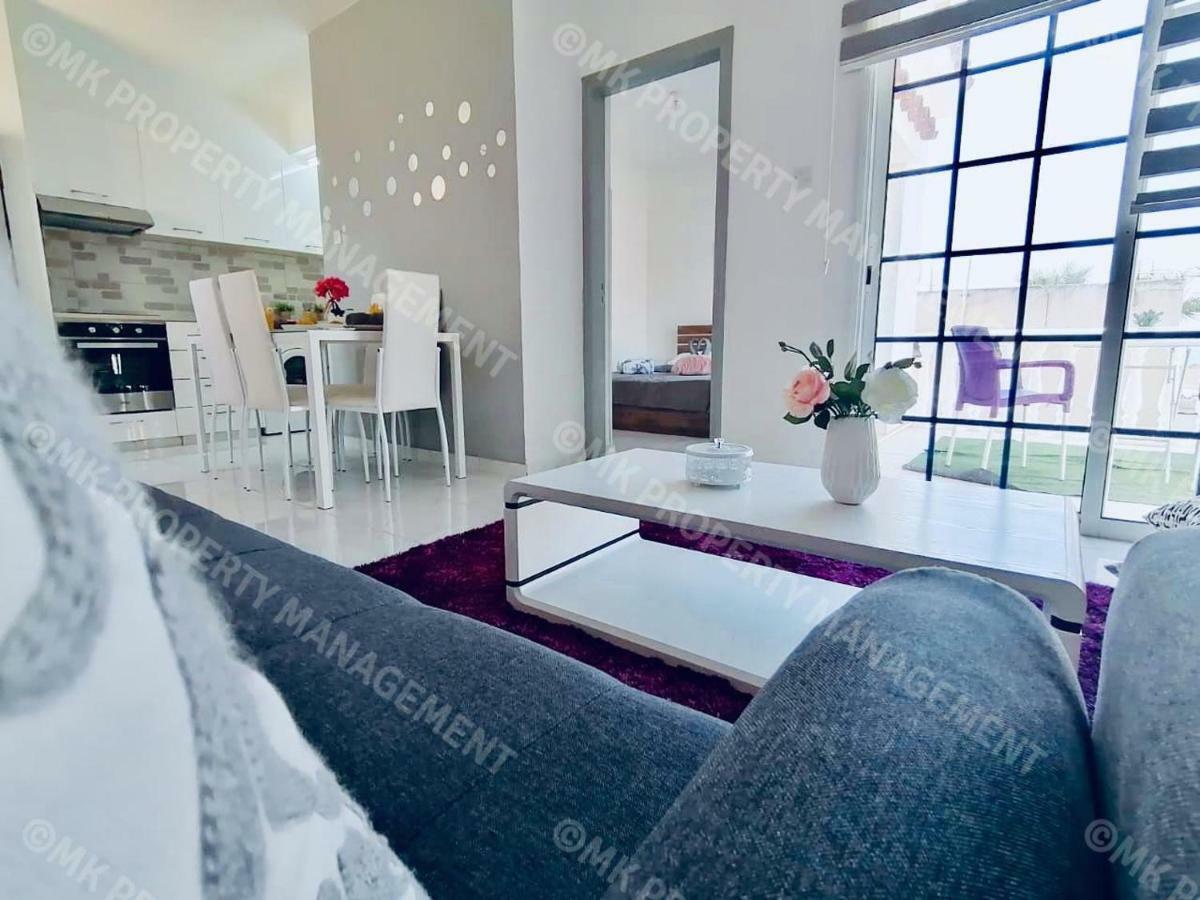 Lysia Sea-View Apartment Lárnaka Kültér fotó